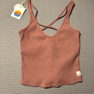 Vuori Dusty Rose Ribbed Crop Top